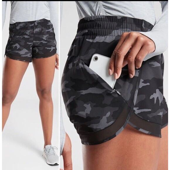 Athleta Printed Mesh Racer Run Short 4” XXSMALL Black Camo Pocket Built-in Brief - Picture 3 of 12